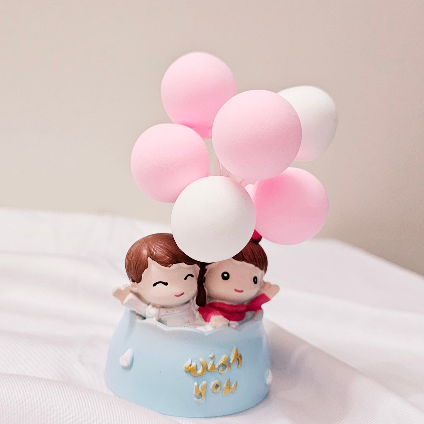 The Flair Store™ Valentine Gift for Girlfriend Boyfriend -Romantic Couple Miniature Statue with Balloons in Pot Decorative Showpiece Gift for Him Her Anniversary Wedding Birthday