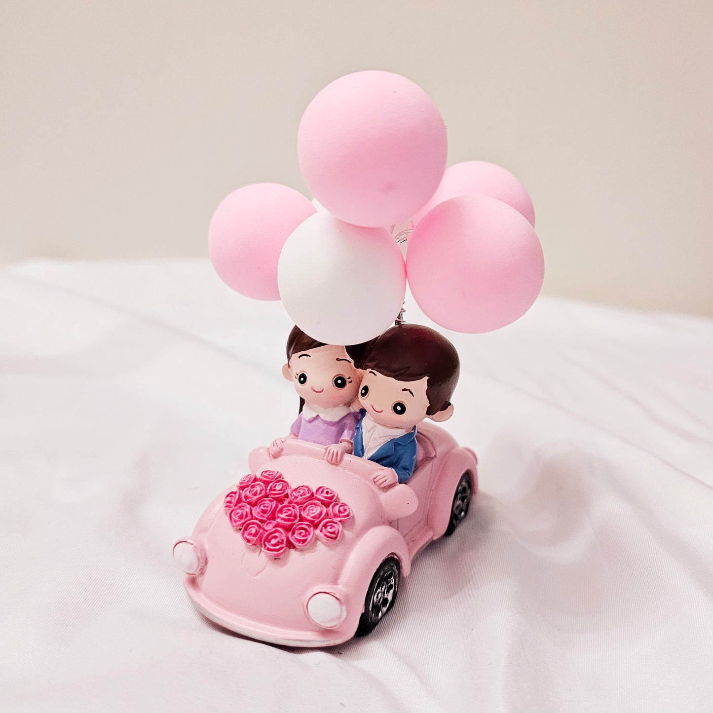 The Flair Store™ Valentine Gift for Girlfriend Boyfriend-Romantic Couple Miniature Statue with Balloons on a Car Decorative Showpiece Gift for Him Her Anniversary Wedding