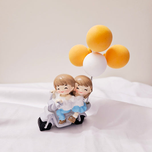The Flair Store™ Romantic Couple Miniature Statue with Balloons on a Motor Bike Decorative Showpiece-  Gift for Girlfriend Boyfriend Wife Husband Him Her Anniversary Wedding Birthday Valentine