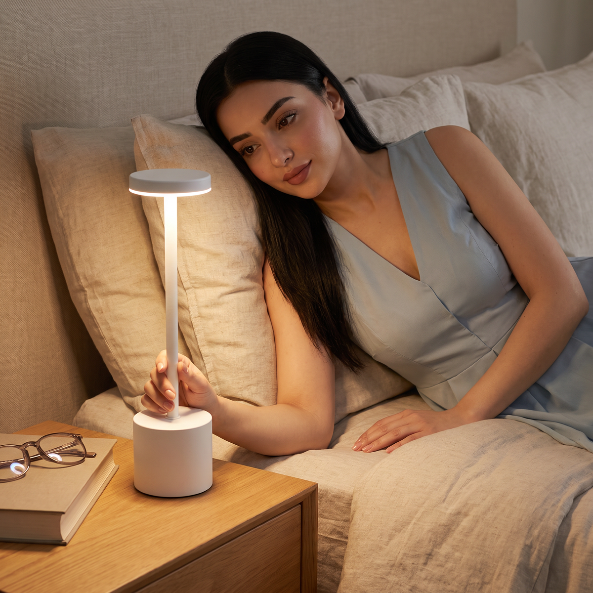 The Flair Store™ Round Stand LED Metal Table Lamp with Touch Control | Rechargeable Wireless Desk Lamp | Dimmable Warm Light (White)